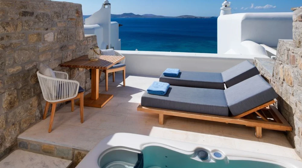 Premium Sea View Jet Tub at Mykonos Grand Hotel & Resort
