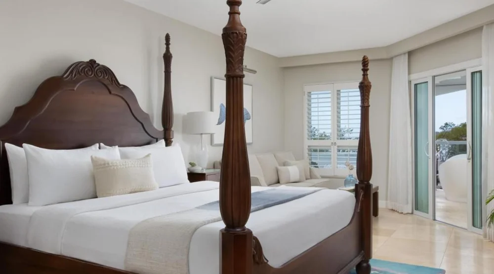 Starlight Beachfront Club Level Suite W/ Balcony at Sandals South Coast