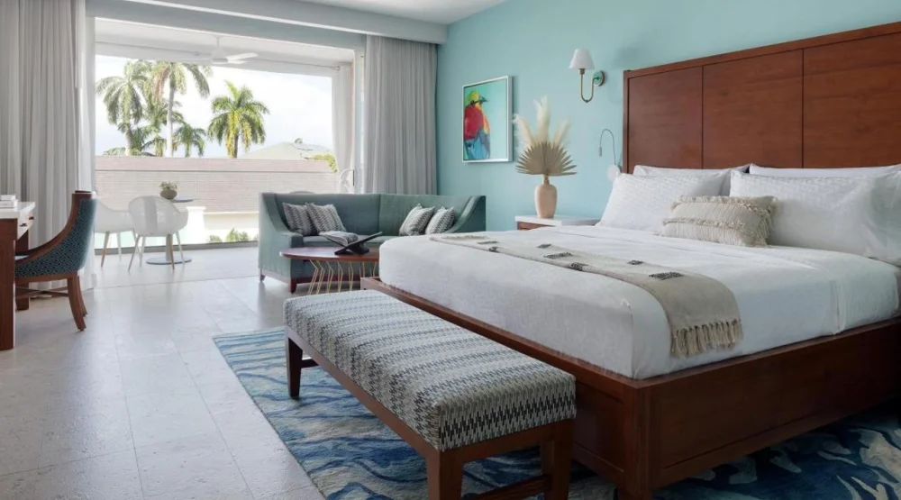 Crystal Lagoon Hideaway Jr. Suite W/balcony at Sandals Royal Caribbean