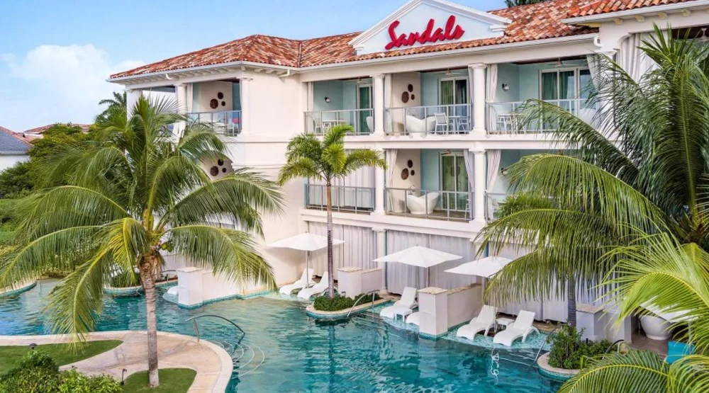 Beachfront Swim-up Super Luxe One Bedroom Butler Suite W/ Patio Tranquility Soaking Tub at Sandals Montego Bay