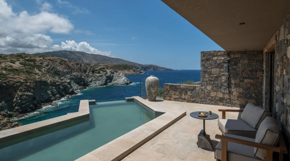 Sunset Villa Private Infinity Pool at Acro Suites