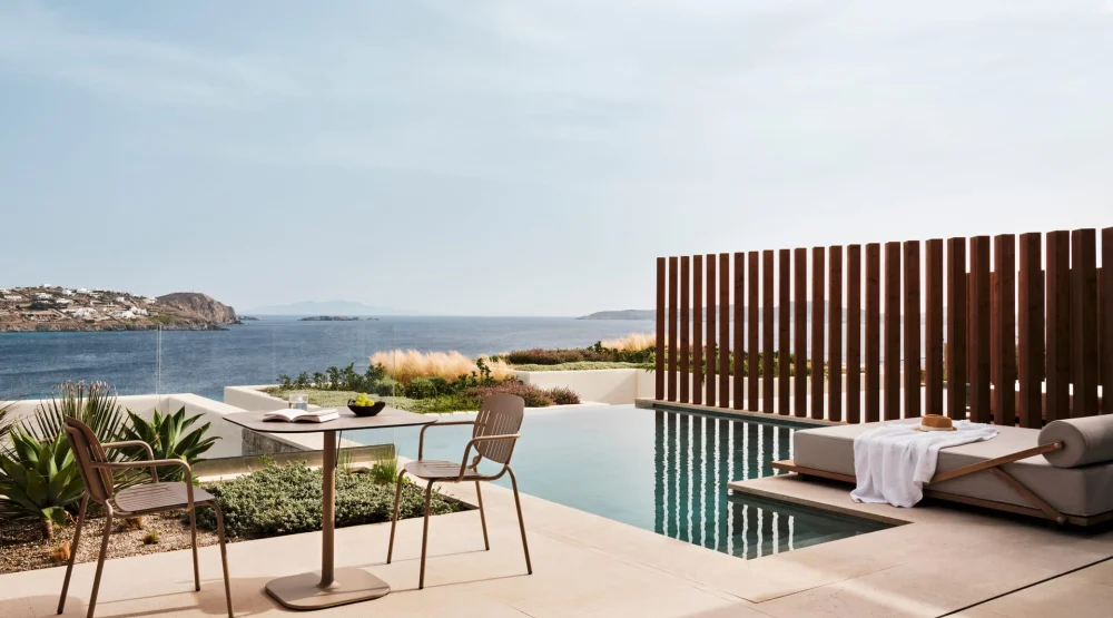 The Coast Grand Suite with Pool and Sea View at The Coast Bill & Coo