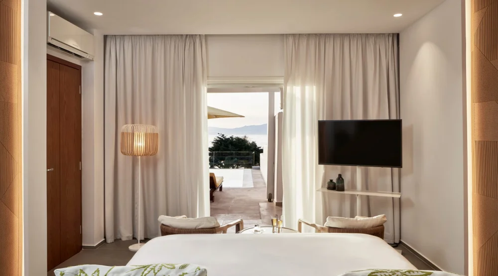 Era Junior Suite with  Sea View & Private Pool at Myconian Korali Relais & Chateaux Hotel