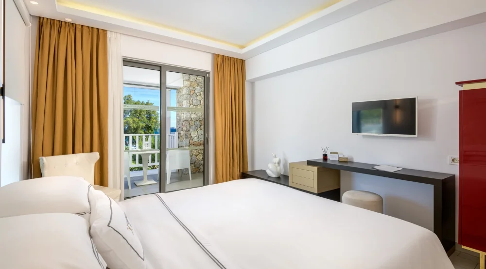 Double Room at Diamond Deluxe Hotel