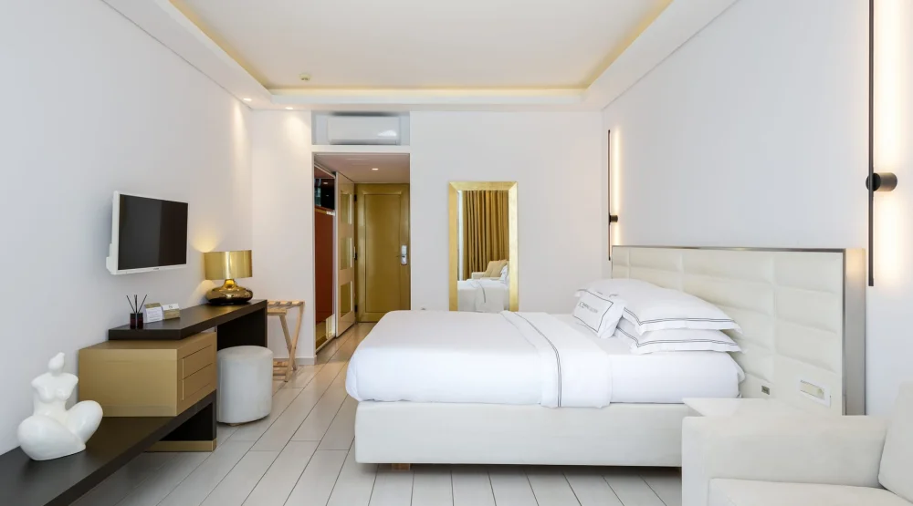 Superior Room at Diamond Deluxe Hotel