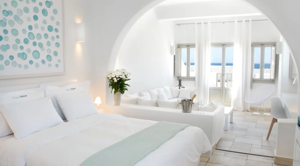 Junior Suite at Aqua Blue Hotel