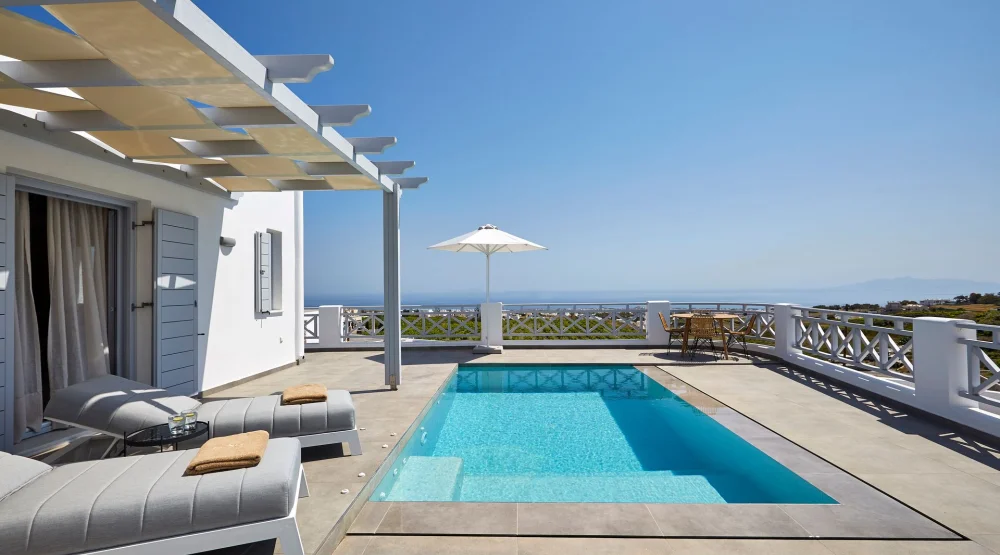 Elegant Suite with Heated Jetted Tub Private Pool at De Sol Hotel