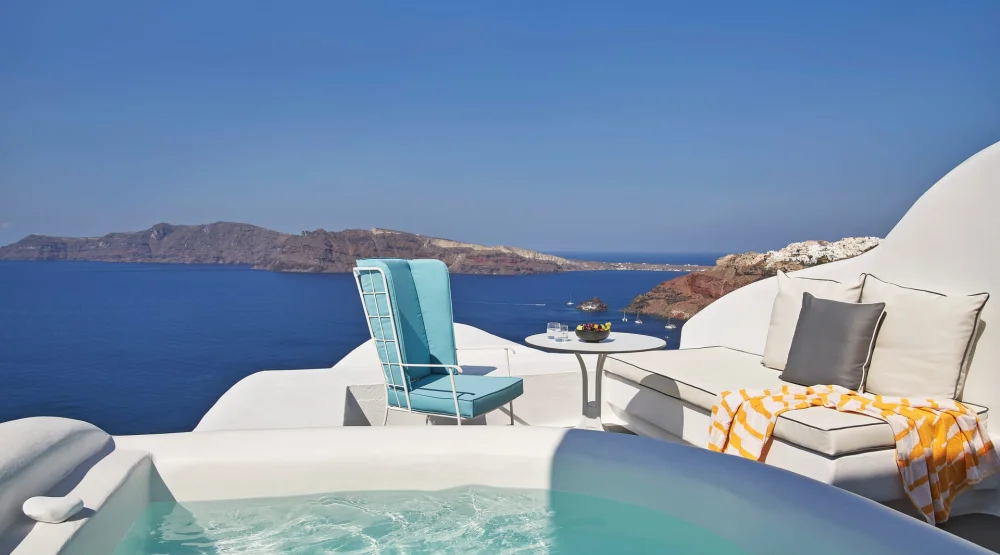 Wet Junior Suite with Open Air Jetted Tub at Katikies Kirini Santorini
