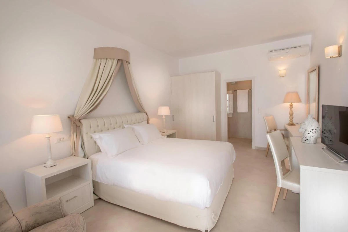 Santorini Secret Suites & Spa - Hotel Photo 43