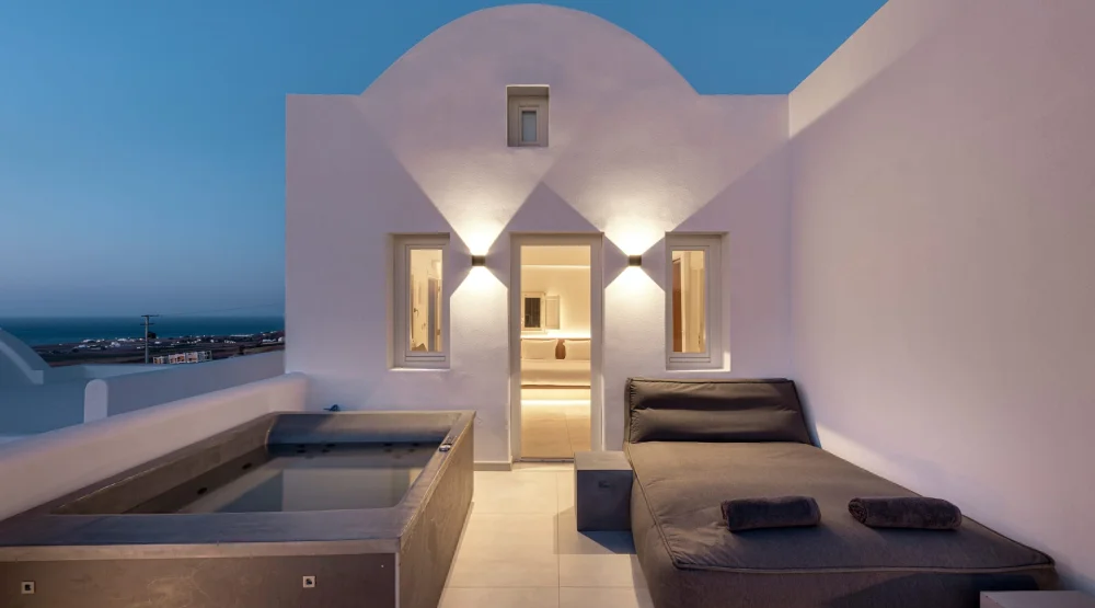 Panorama Suite with Outdoor Hot Tub at Secret View Hotel