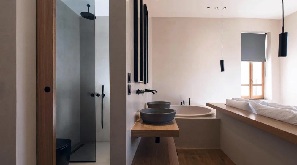 Design Suite with Indoor Hot Tub at Monastery Estate Venetian Harbor