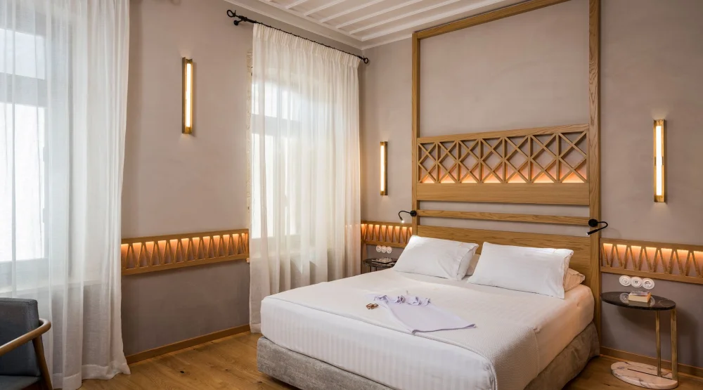 Classic Double Room with Street View at Scala de Faro