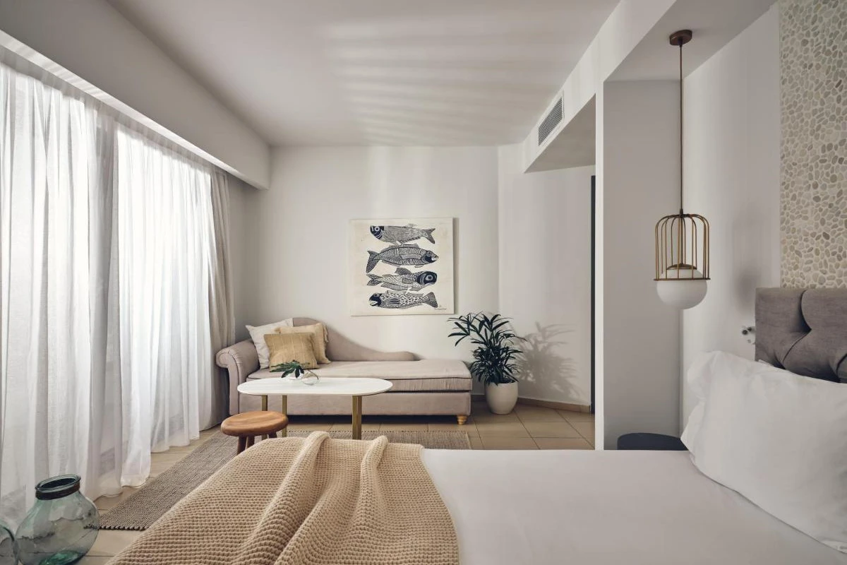 The Royal Blue Luxury Beach Resort - Hotel Photo 4