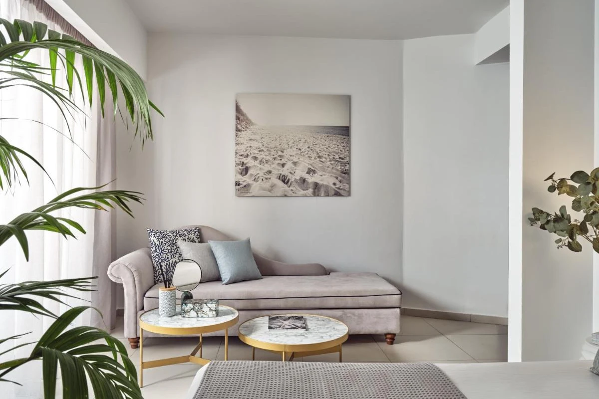 The Royal Blue Luxury Beach Resort - Hotel Photo 24