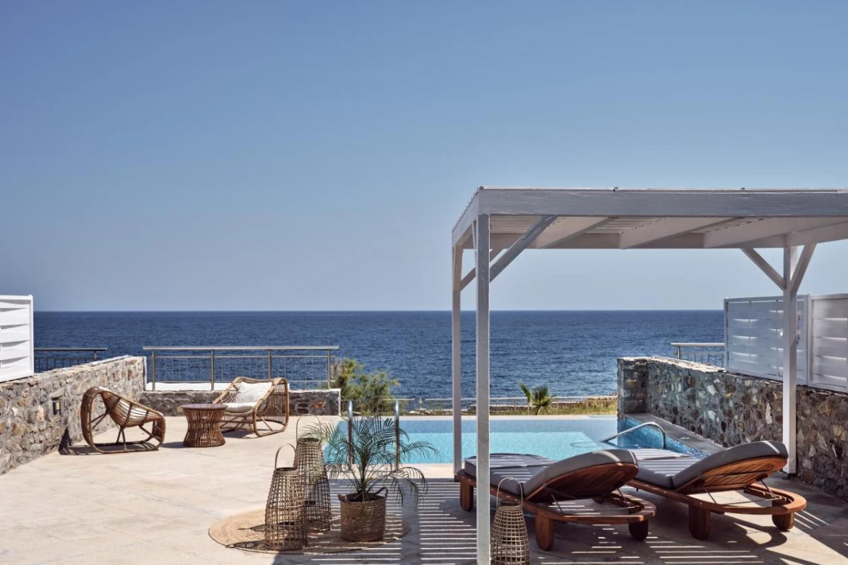 The Royal Blue Luxury Beach Resort - Hotel Photo 27