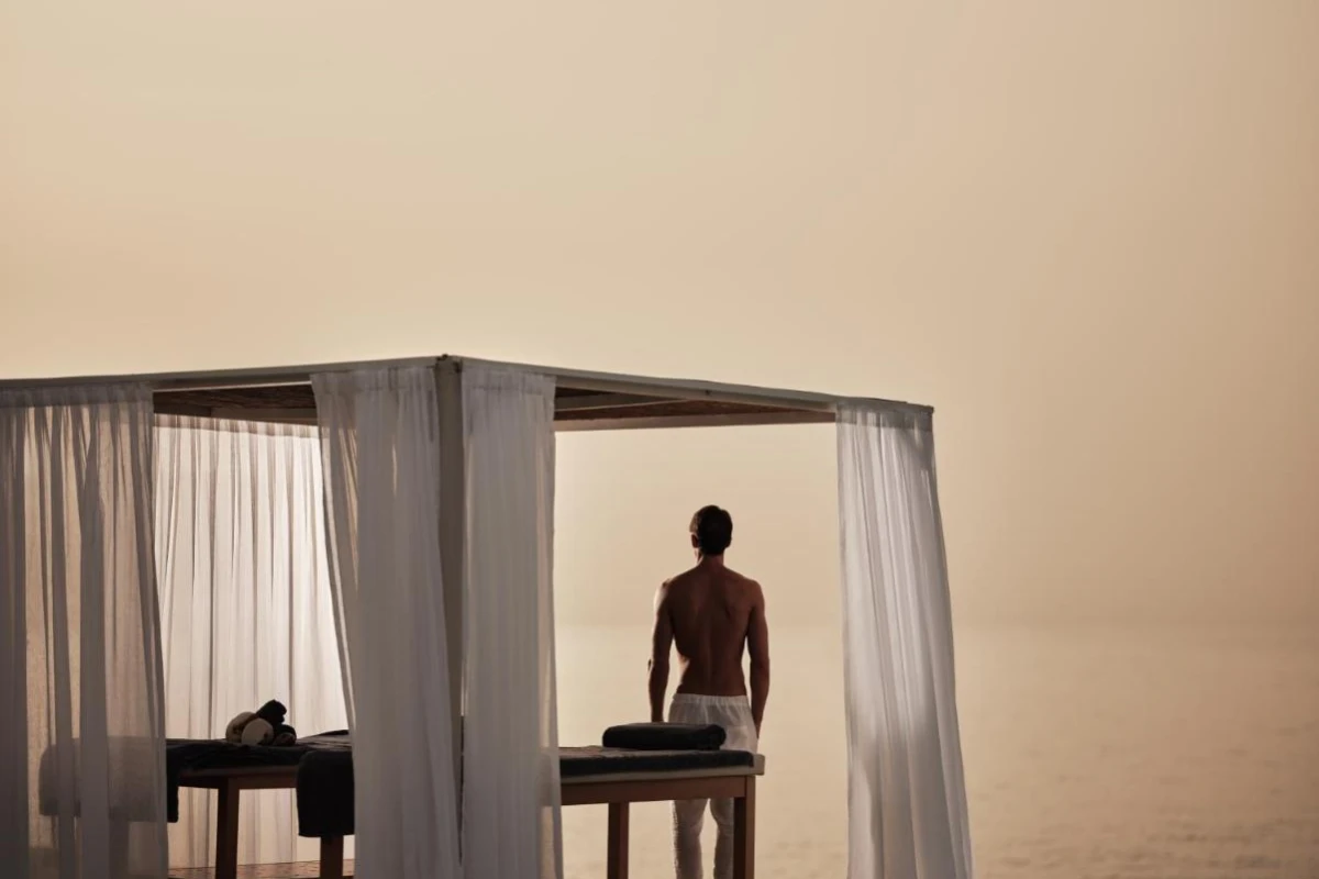 The Royal Blue Luxury Beach Resort - Hotel Photo 43