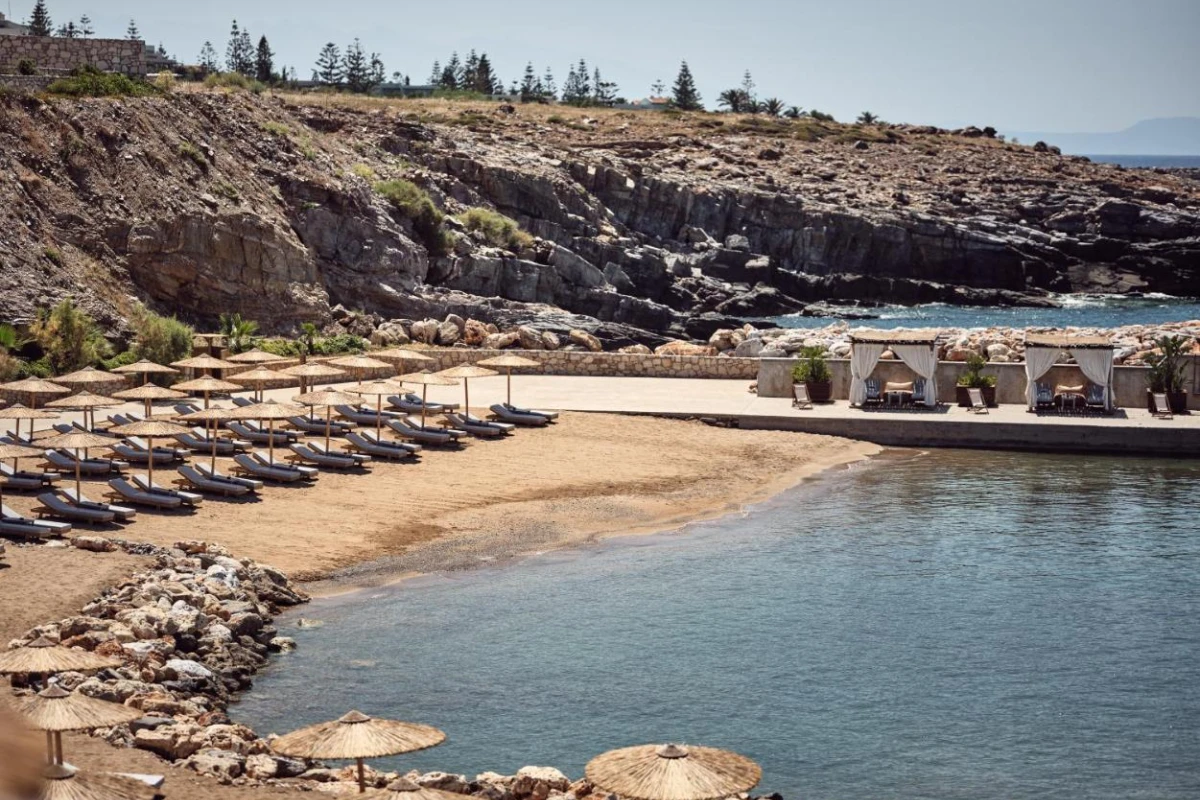 The Royal Blue Luxury Beach Resort - Hotel Photo 53