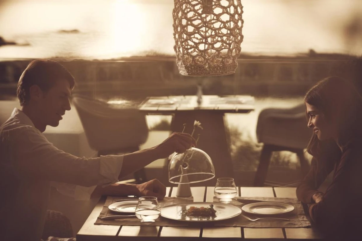 The Royal Blue Luxury Beach Resort - Hotel Photo 57