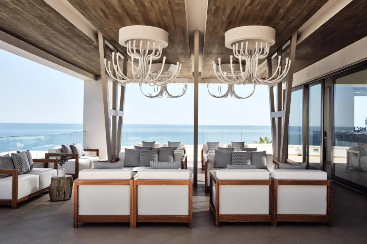 The Royal Blue Luxury Beach Resort - Hotel Photo 65