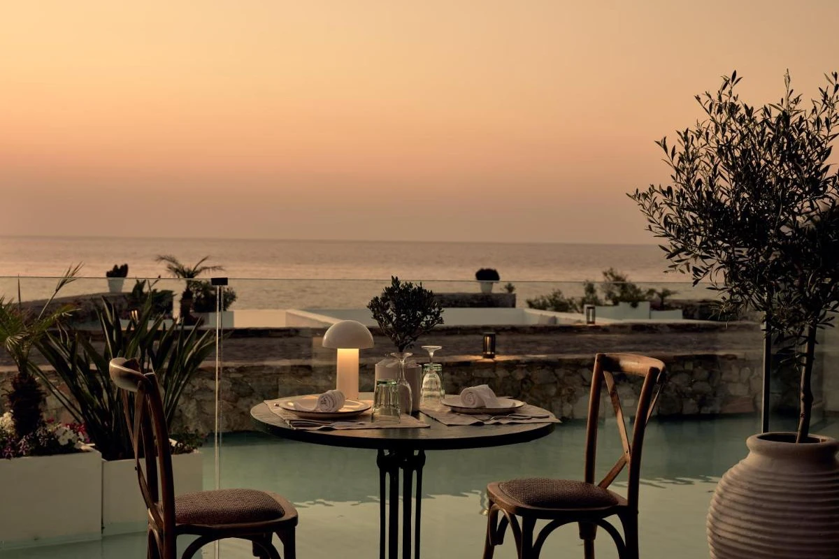 The Royal Blue Luxury Beach Resort - Hotel Photo 66