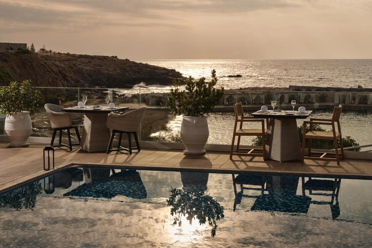 The Royal Blue Luxury Beach Resort - Hotel Photo 68