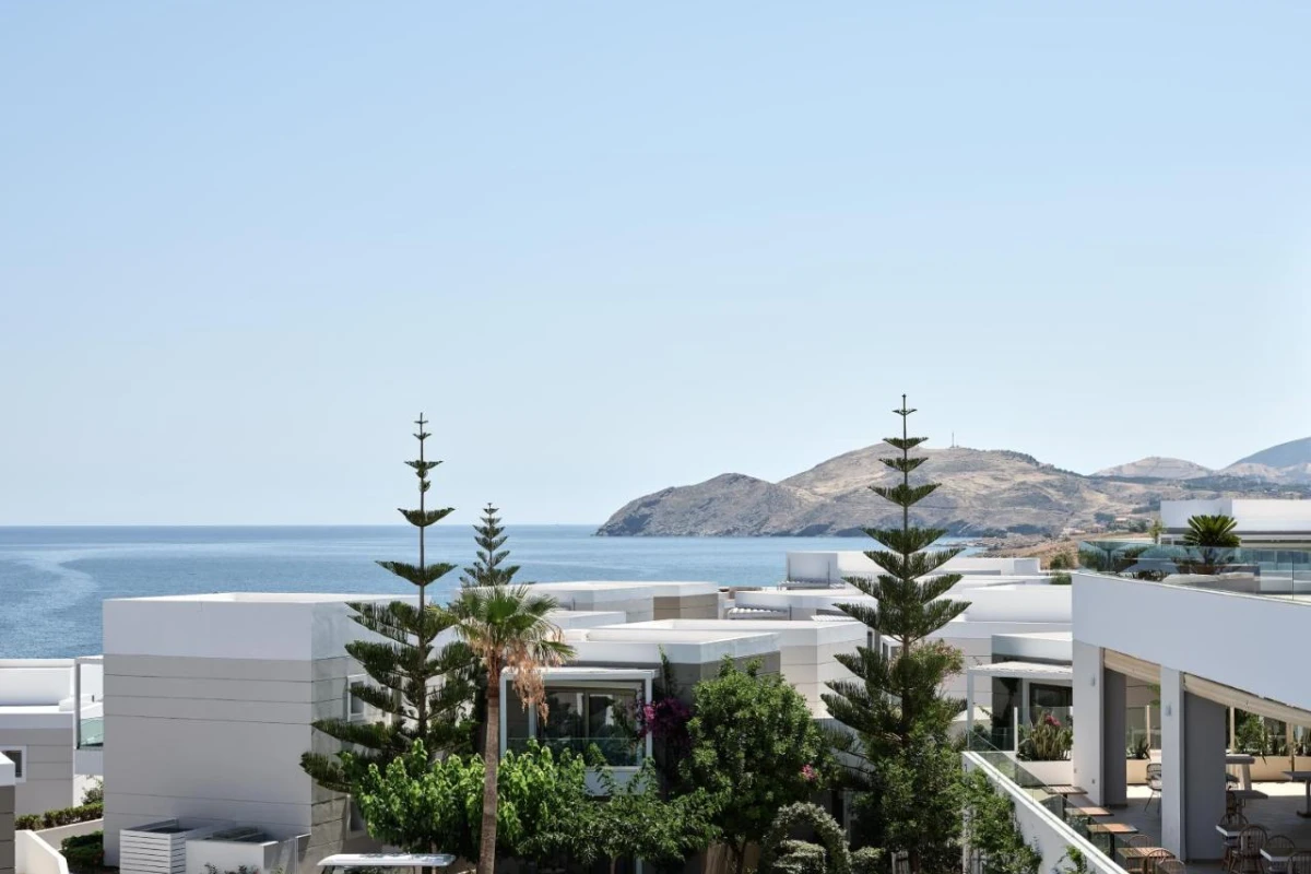 The Royal Blue Luxury Beach Resort - Hotel Photo 76