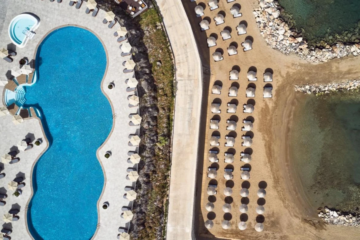 The Royal Blue Luxury Beach Resort - Hotel Photo 78