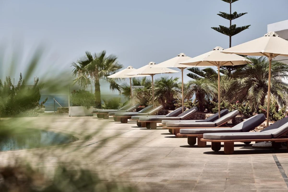 The Royal Blue Luxury Beach Resort - Hotel Photo 80