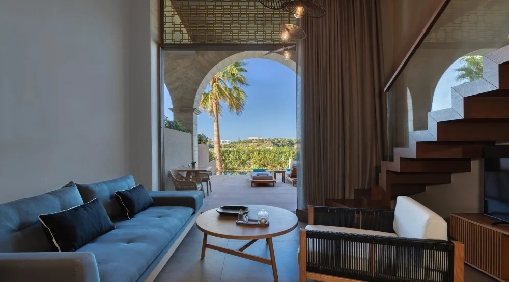 Black Pearl Maisonette Mountain View with Plunge Pool at Castello Infinity Suites