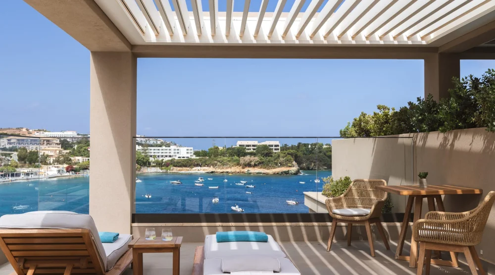 Emerald Vip Suite Sea View with Plunge Pool at Castello Infinity Suites