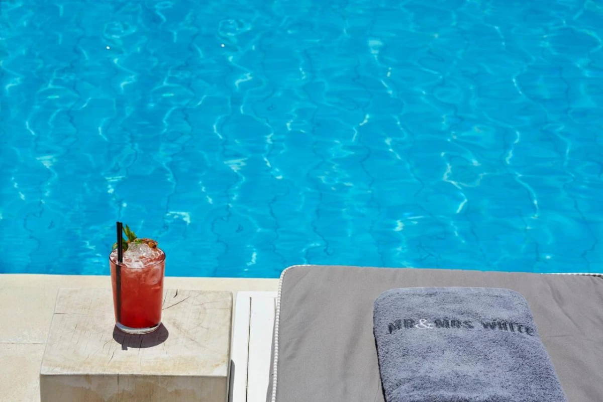 Mr & Mrs White Paros - Hotel Photo 15