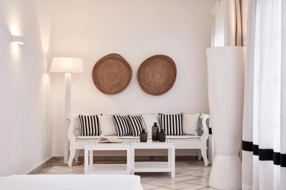 Mr & Mrs White Paros - Hotel Photo 41