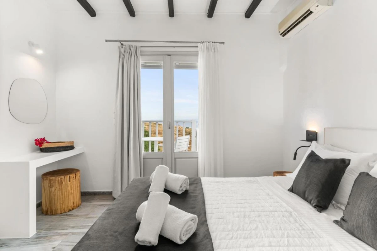 Mr & Mrs White Paros - Hotel Photo 54