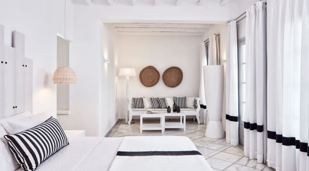 Unique Junior Suite Pool Front with Jetted Tub at Mr & Mrs White Paros