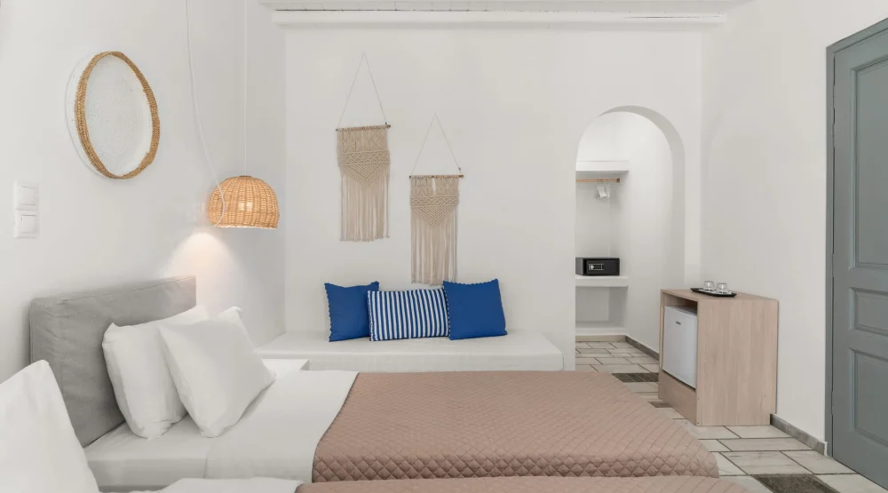 Cozy Room with Courtyard View 17m² at Mr & Mrs White Tinos
