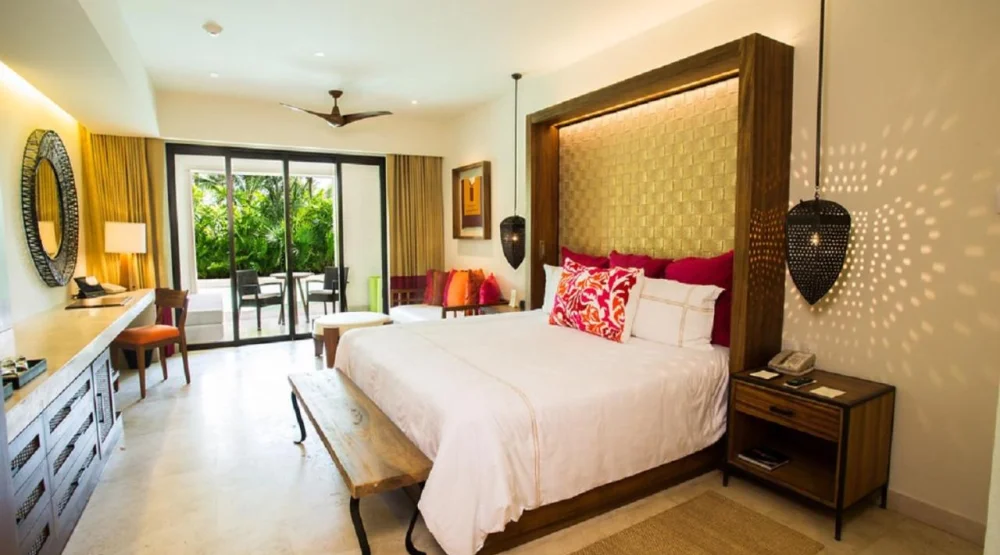 Preferred Club Junior Suite Swim Out King at Secrets Akumal Riviera Maya