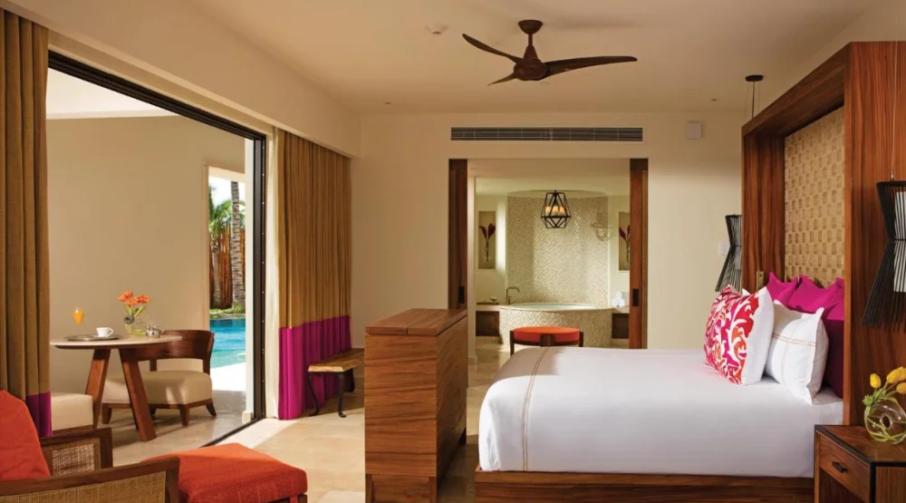 Romance Master Suite Swim Out at Secrets Akumal Riviera Maya