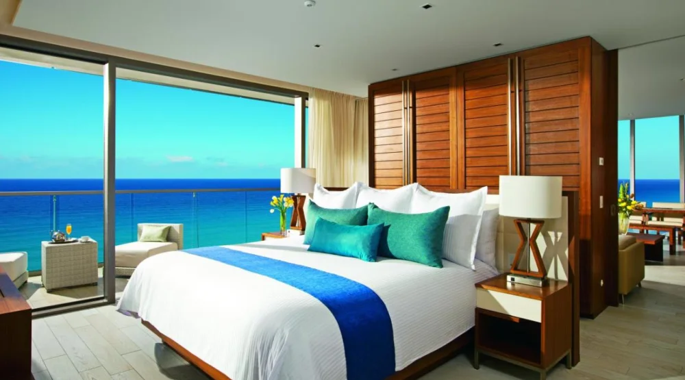 Master Suite Ocean Front at Secrets The Vine Cancun