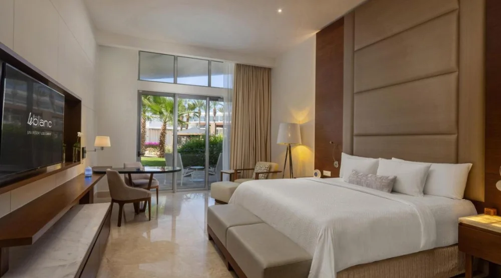 Royale Deluxe at Le Blanc Spa Resort Los Cabos