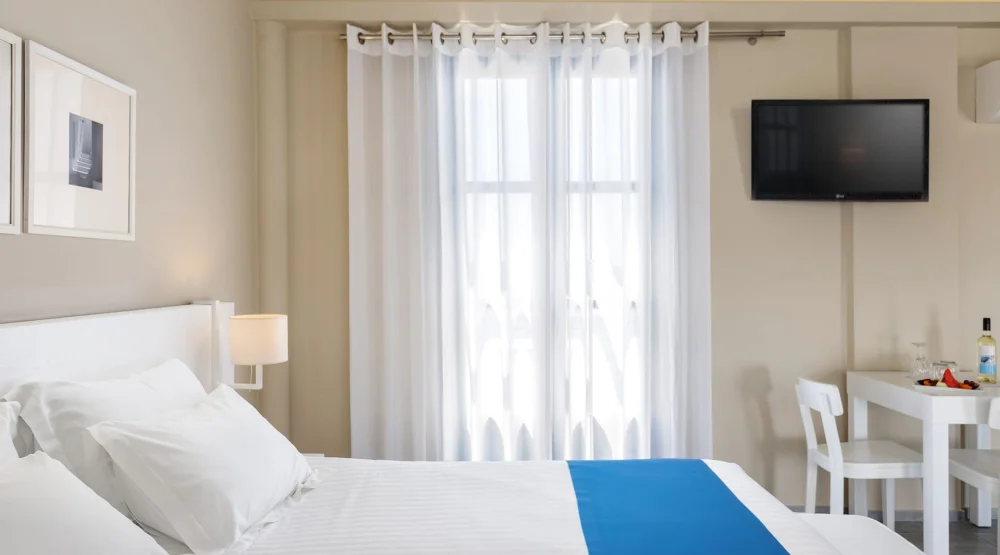 Junior Suite with Hot Tub at Acroterra Rosa Santorini