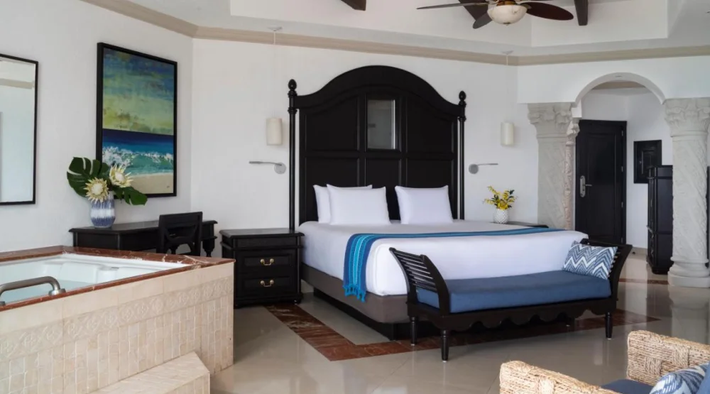 Junior King Suite - Oceanfront at Hyatt Zilara Cancun