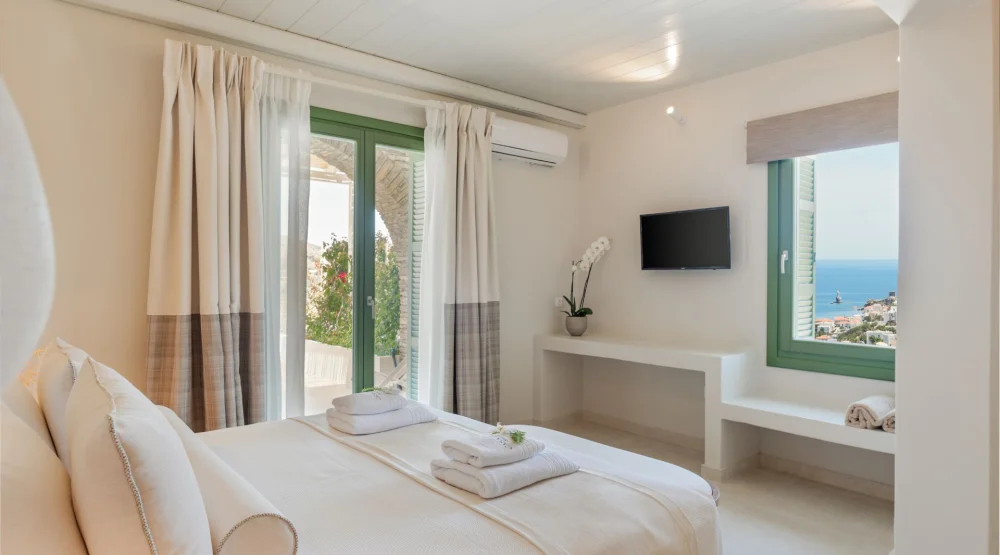 Ortensia Suite at Casa Di Fiori Suites