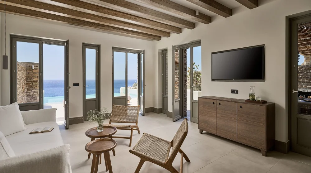 Grand Three Bedroom Suite Private Pool at Ios Grand Pool Suites