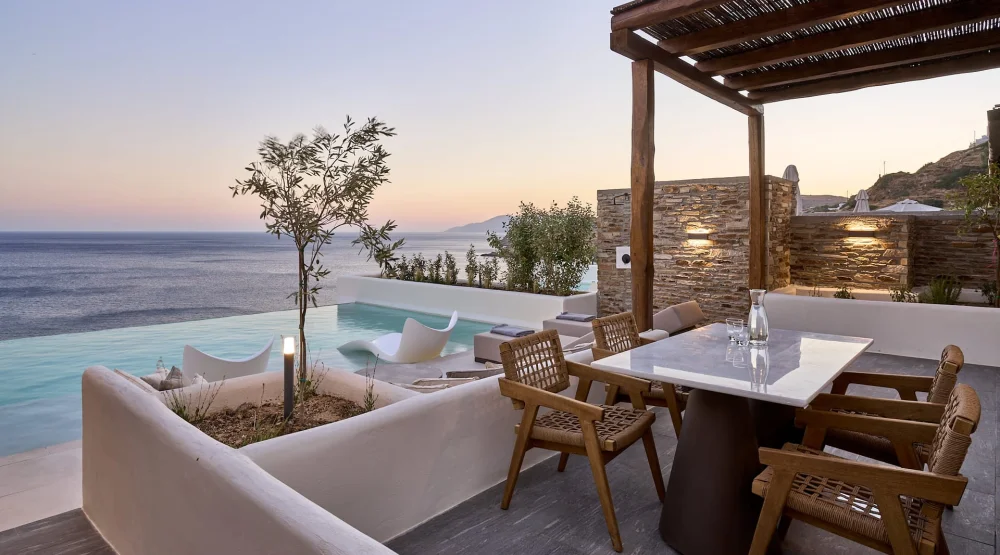 Comfort Suite Private Pool at Ios Palace Hotel