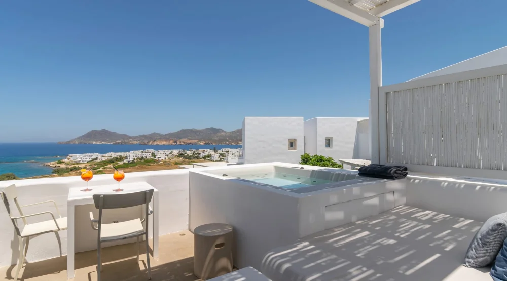 Deluxe Room with Outdoor Jacuzzi and Sea View at Milos Breeze Boutique Hotel