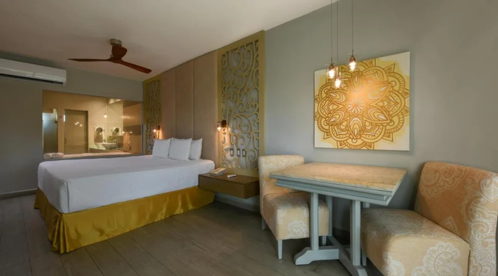 Superior Suite at El Dorado Royale