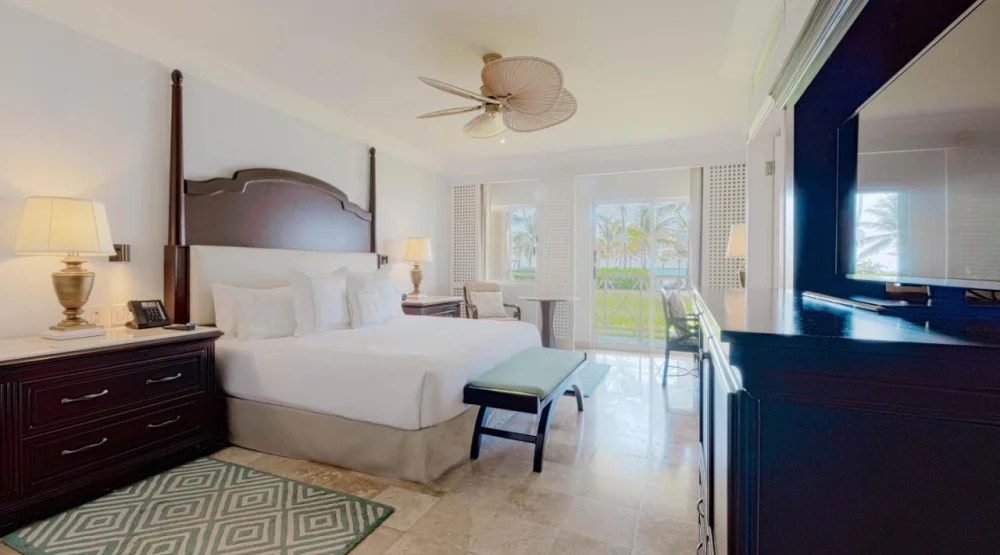 Deluxe Double Or Twin Room at Royal Hideaway Playacar Resort