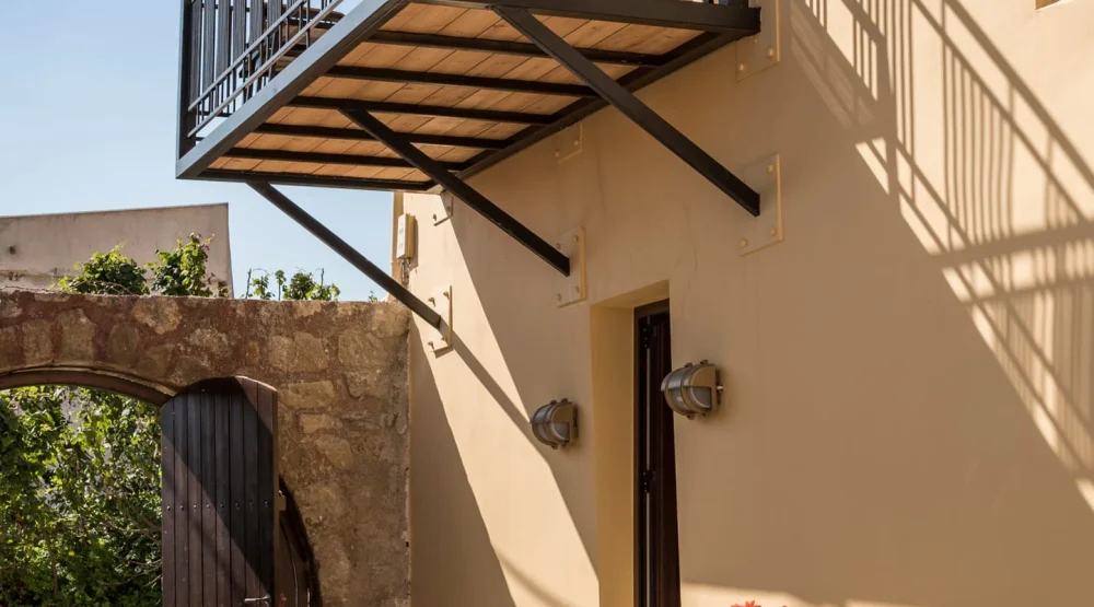 Deluxe Traditional Three Bedroom Suite at Spilia Village Hotel & Villas