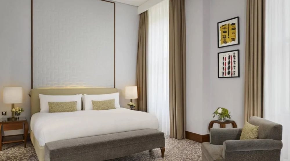 Deluxe Room at The Ritz-Carlton Vienna