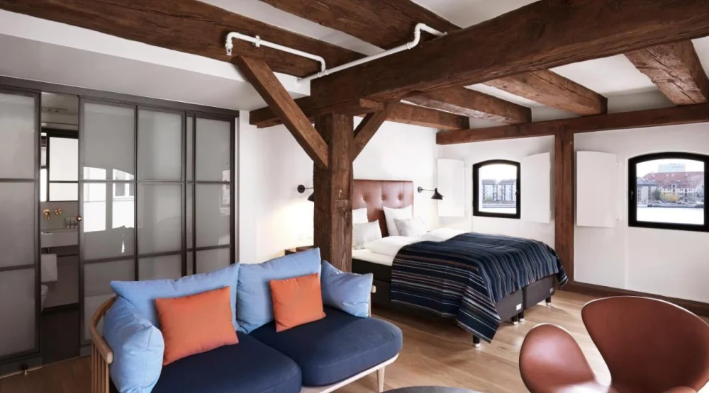 Junior Suite Deluxe View at 71 Nyhavn Hotel